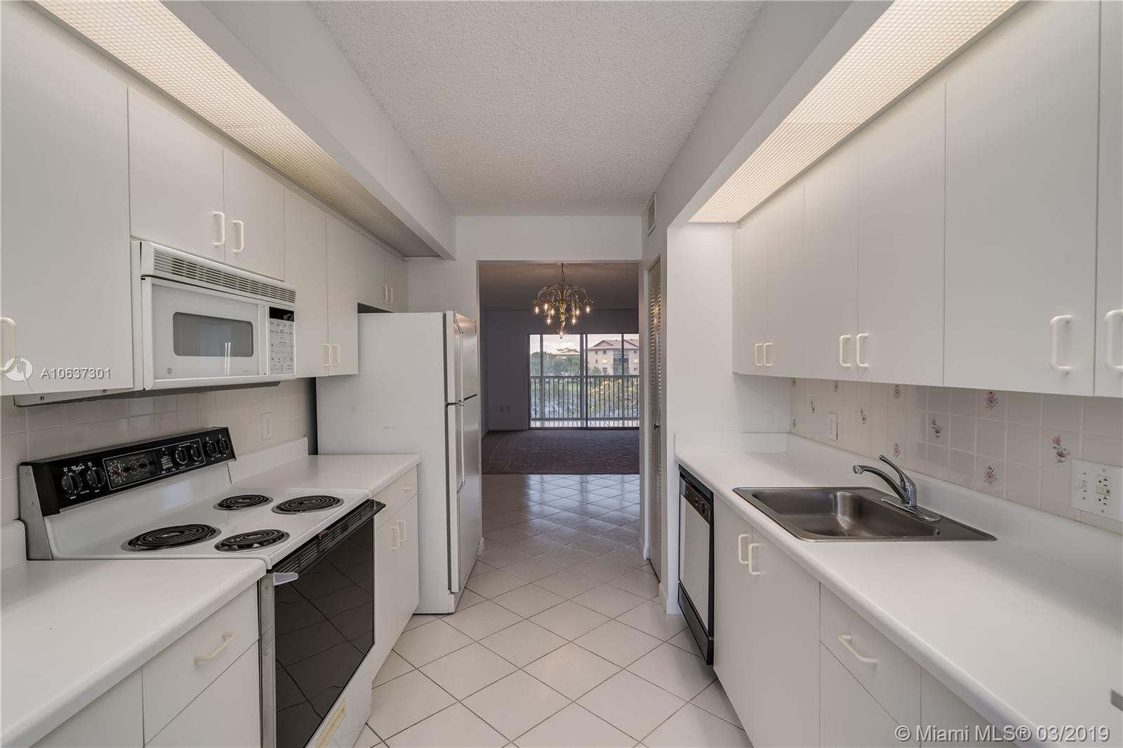 SUFFOLK AT CENTURY VILLAG - Residential