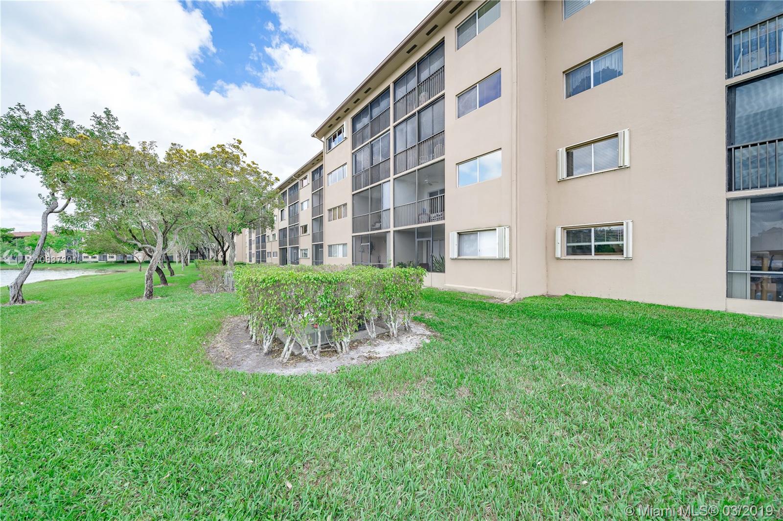 SUFFOLK AT CENTURY VILLAG - Residential