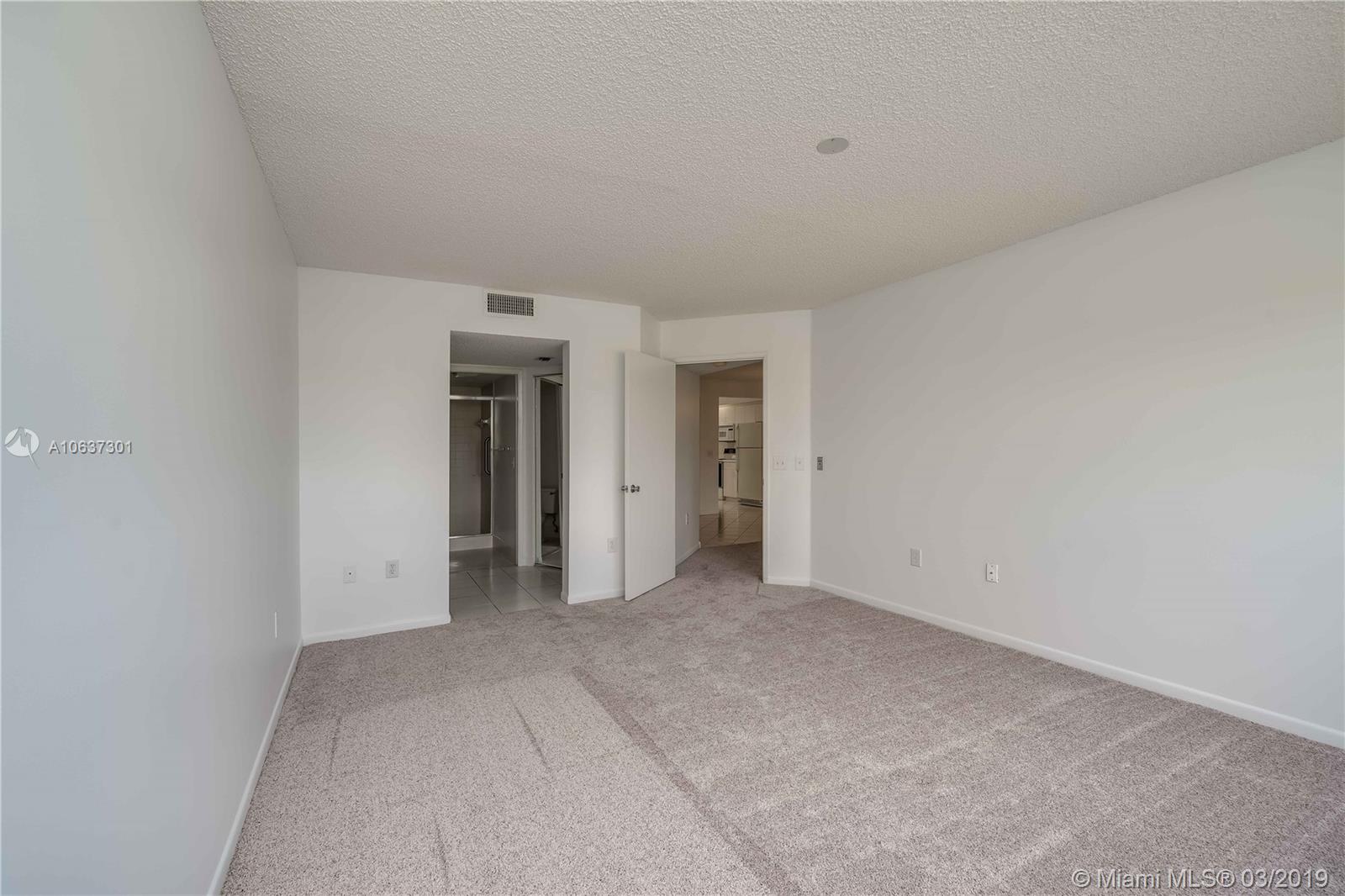 SUFFOLK AT CENTURY VILLAG - Residential