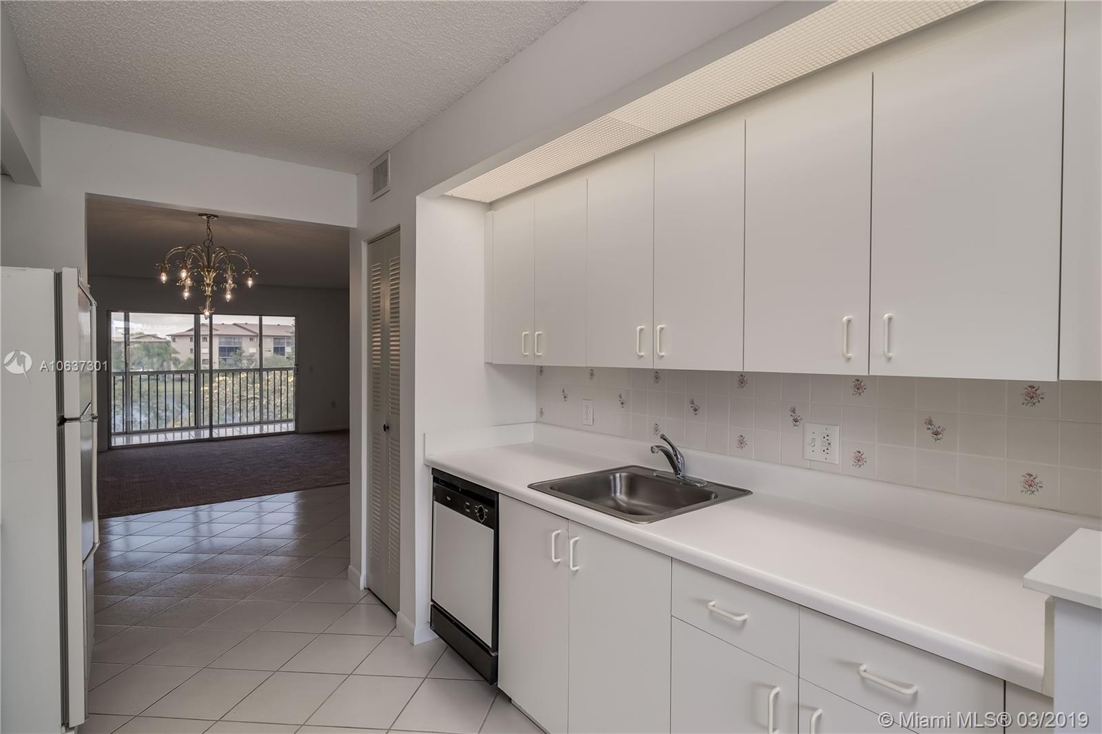 SUFFOLK AT CENTURY VILLAG - Residential