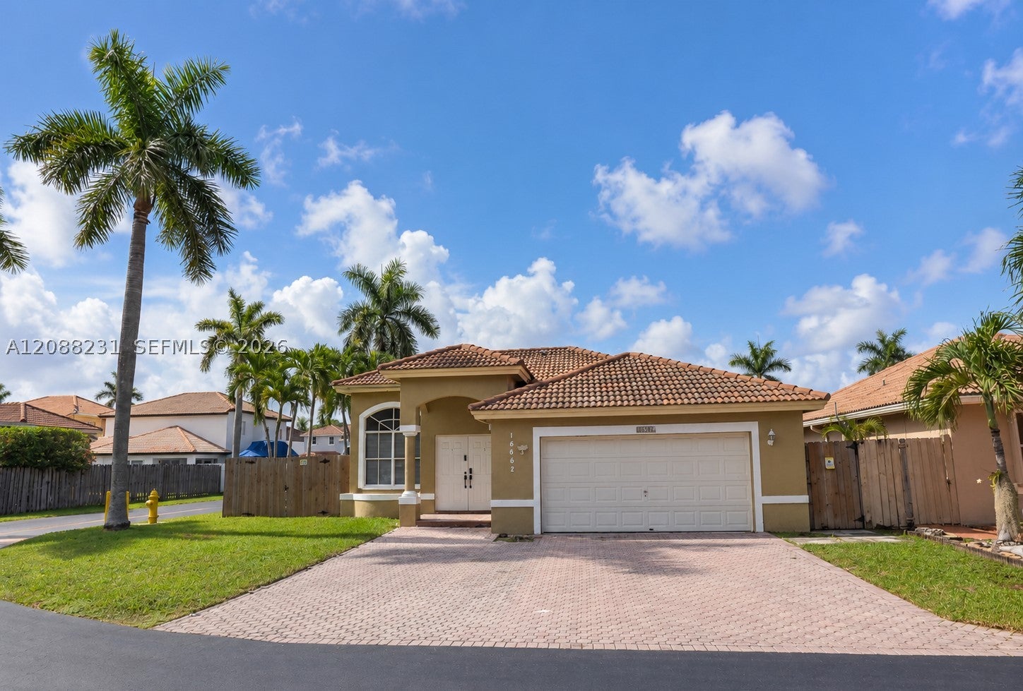 16362 SW 94th St, Miami FL 33196