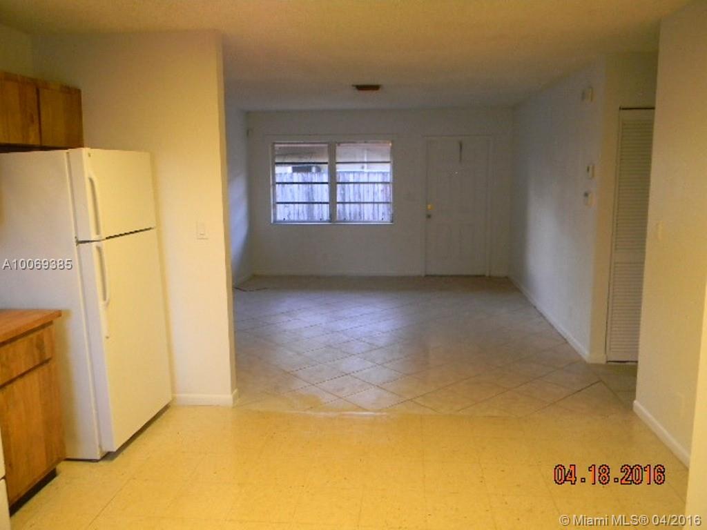 Davie First Add 6-39 B 15 - Residential Lease