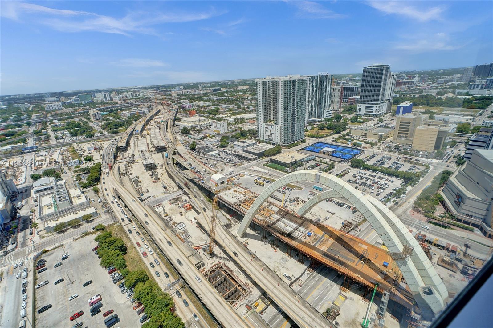 MARQUIS CONDO - Residential