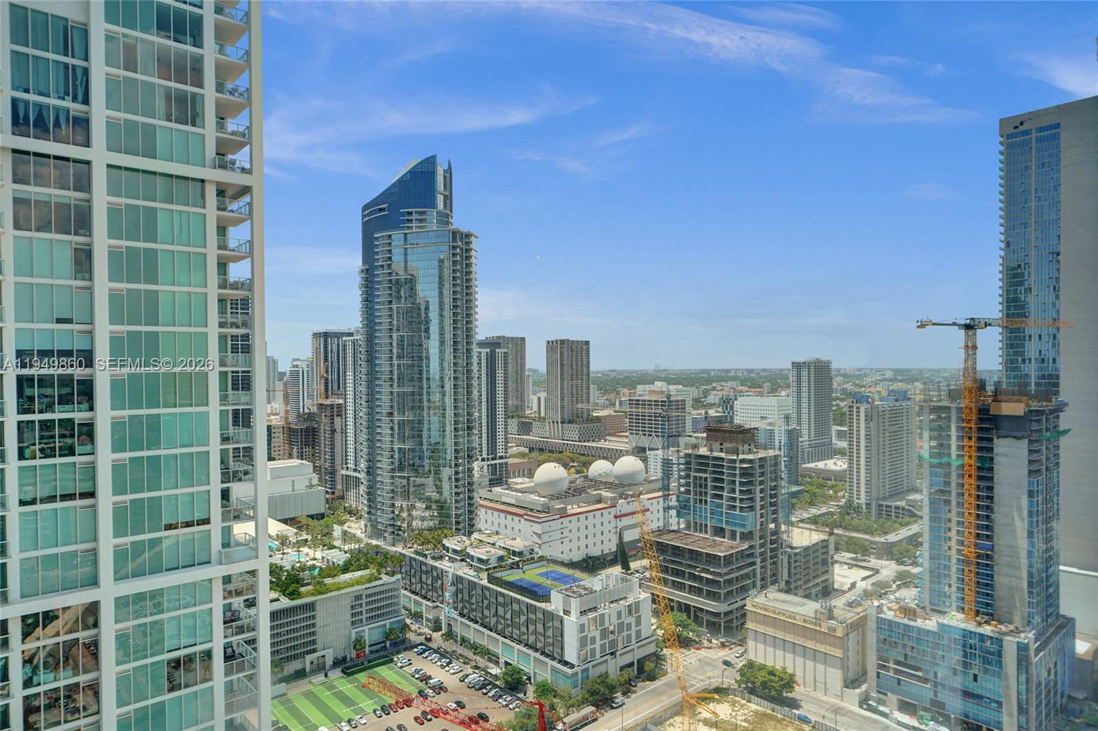 MARQUIS CONDO - Residential