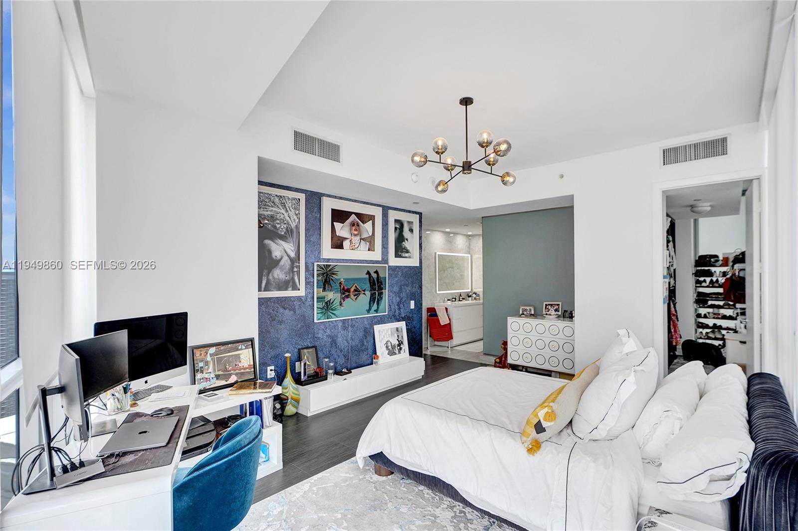 MARQUIS CONDO - Residential