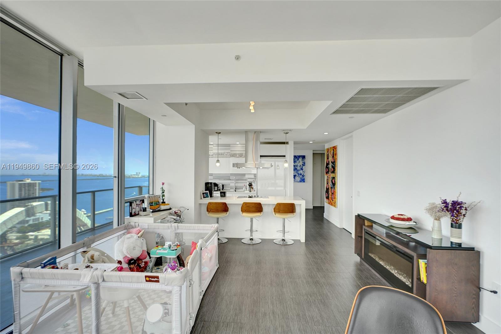 MARQUIS CONDO - Residential