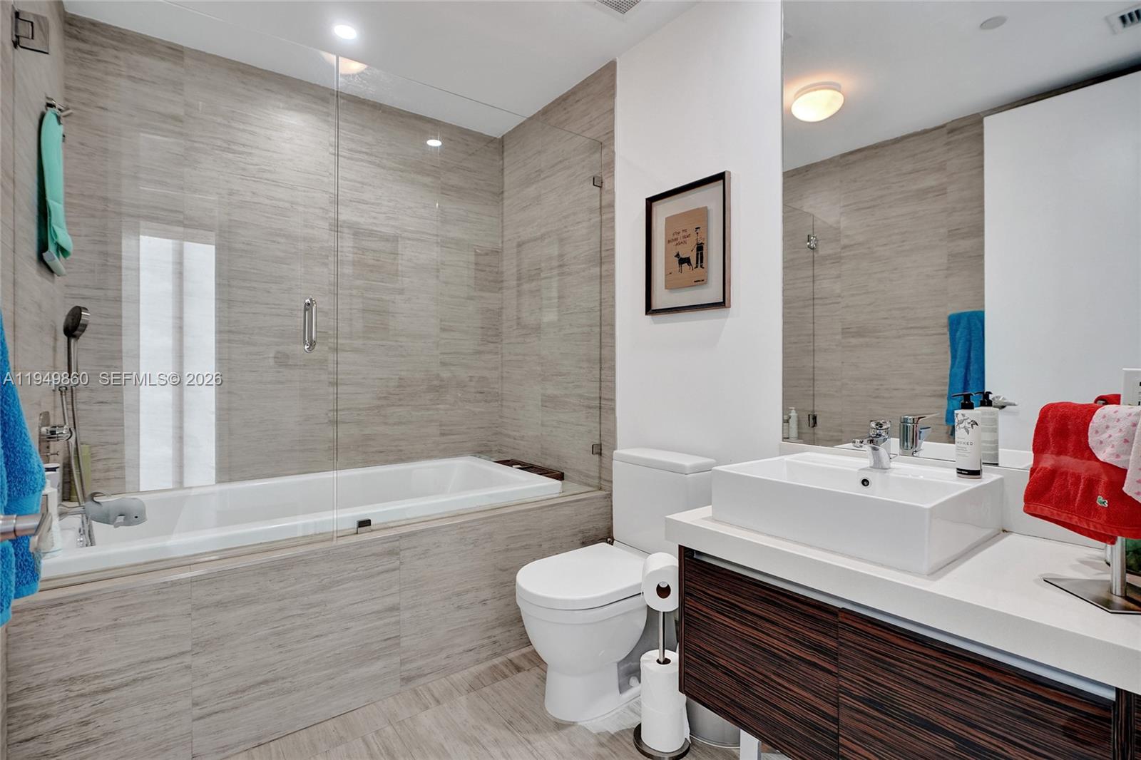 MARQUIS CONDO - Residential