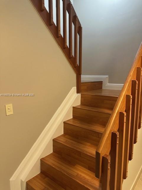 VALENCIA TOWNHOMES - Residential Lease