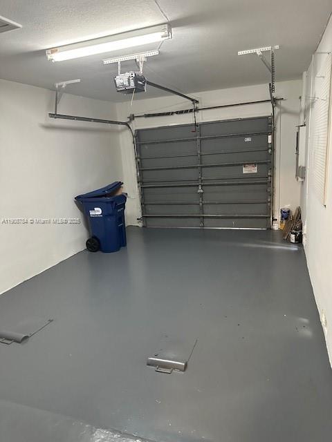 VALENCIA TOWNHOMES - Residential Lease