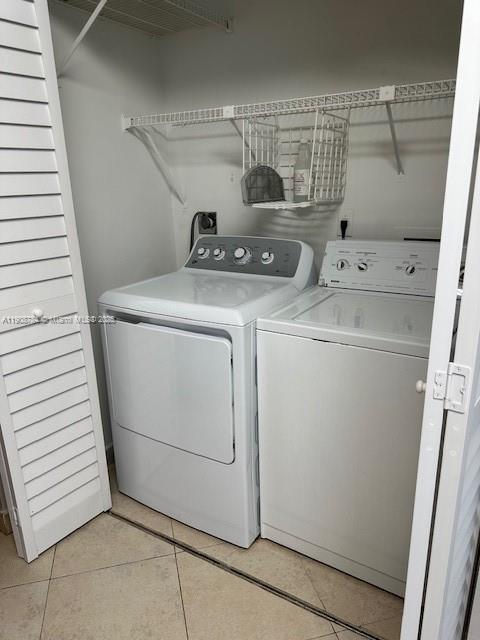 VALENCIA TOWNHOMES - Residential Lease