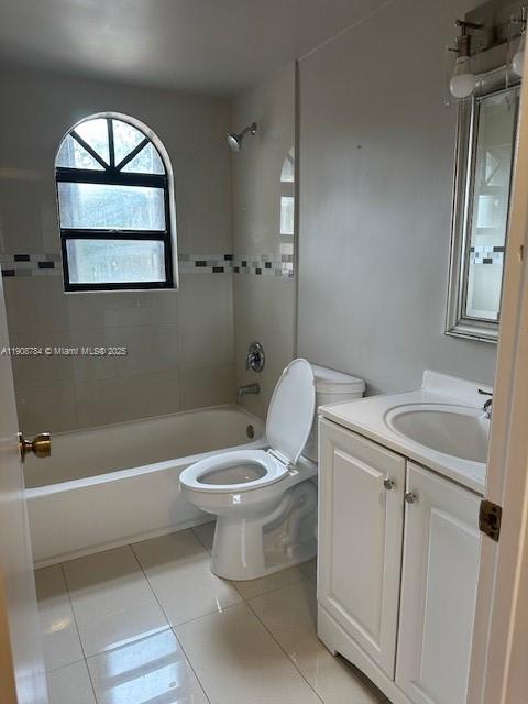 VALENCIA TOWNHOMES - Residential Lease