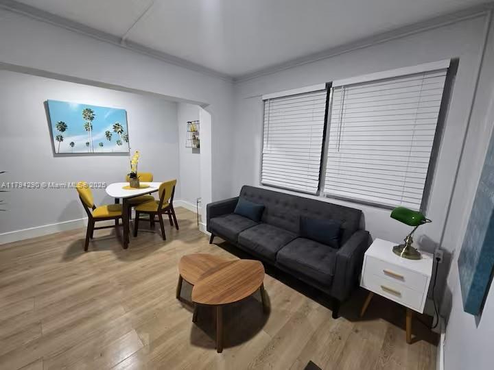 845 Nw 3rd St B, Miami, Broward County, Florida - 2 Bedrooms  
1 Bathrooms - 