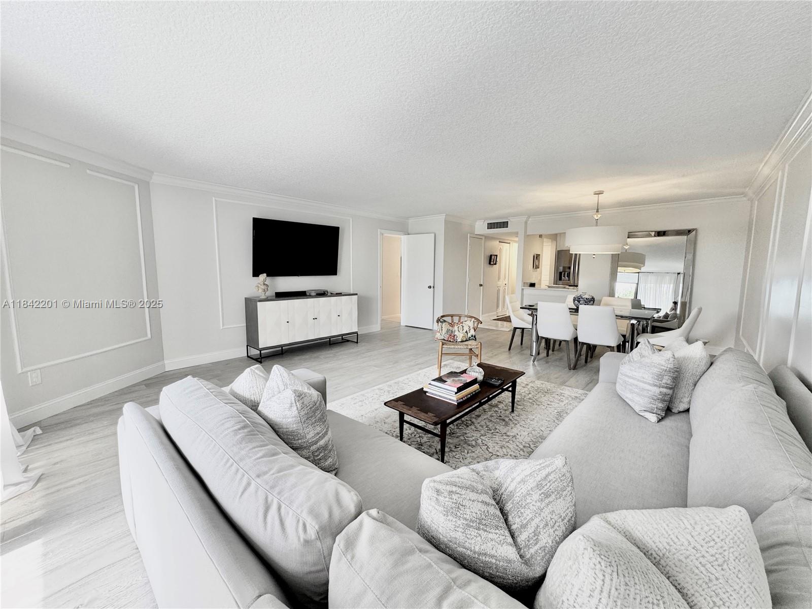 1400 Sheridan St 23J