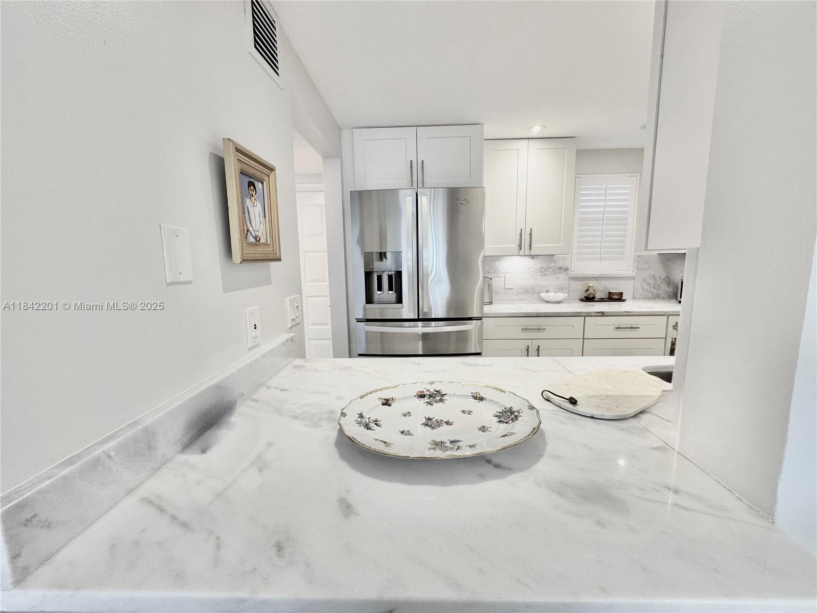 SHERIDAN BY THE BEACH CON - Residential