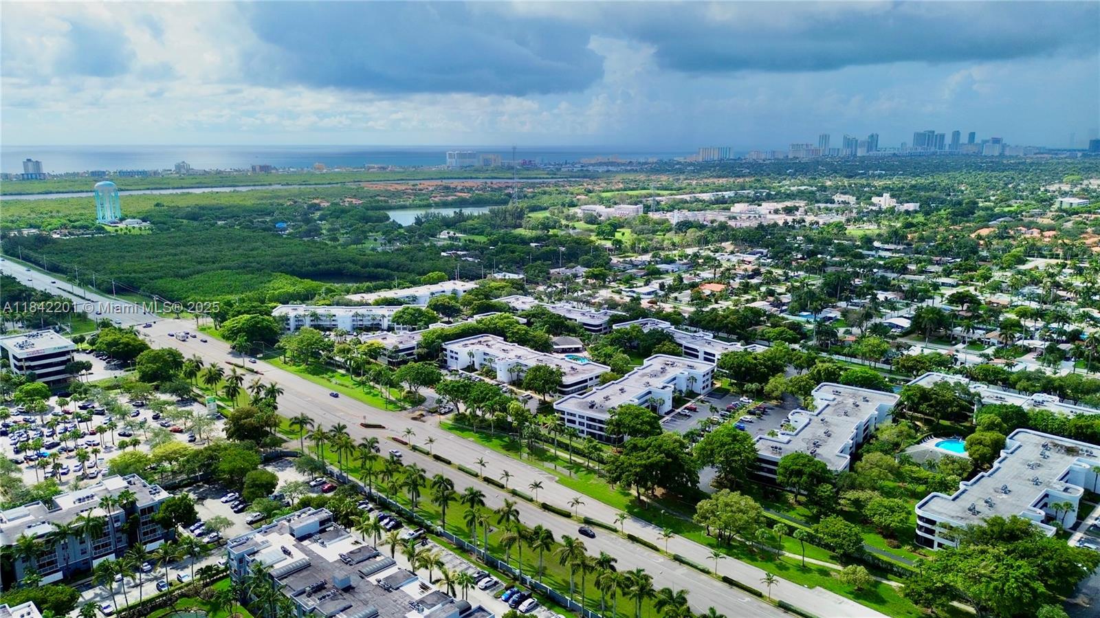 SHERIDAN BY THE BEACH CON - Residential