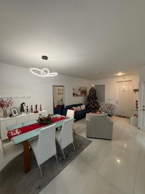 VILLA BELLO - Residential