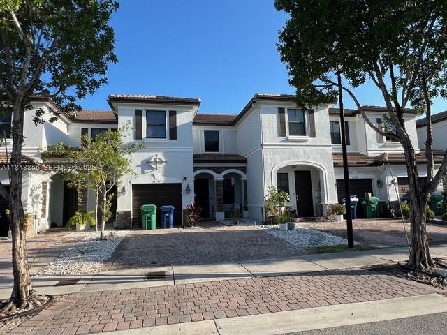 VILLA BELLO - Residential