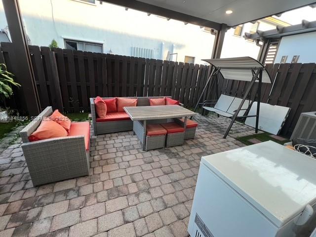 VILLA BELLO - Residential