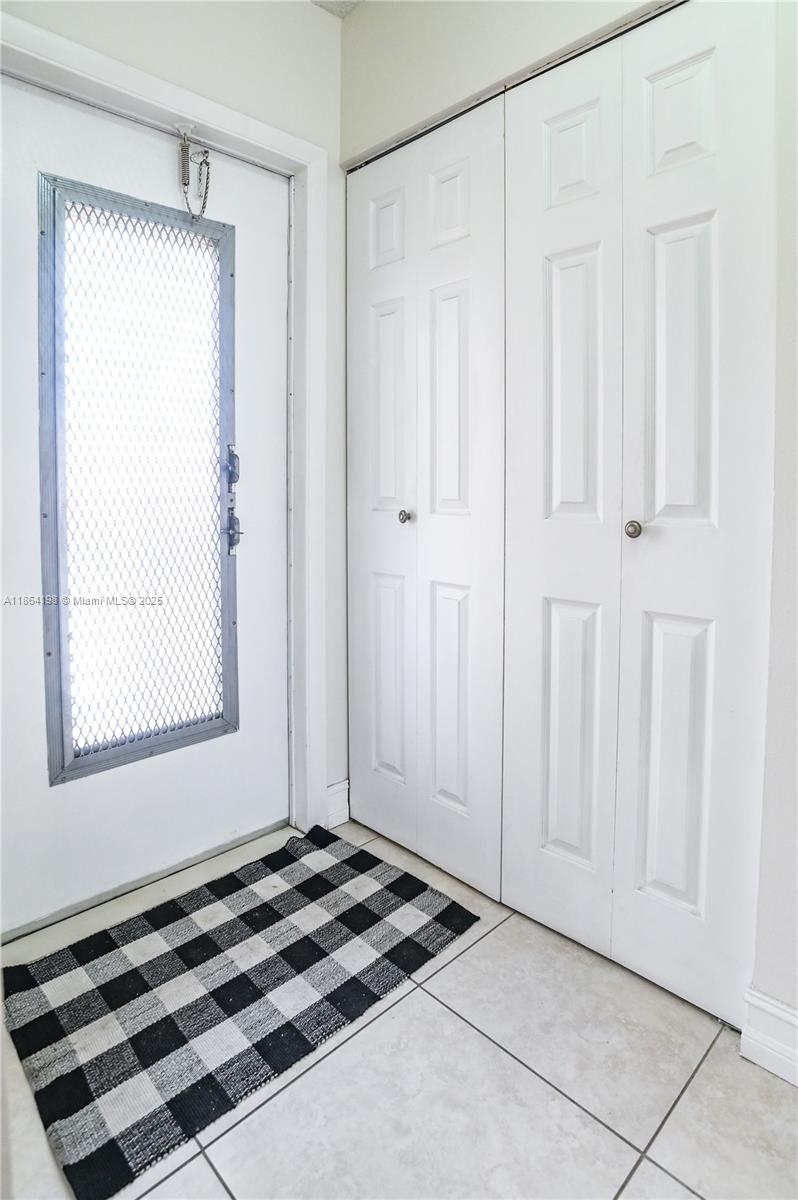 JARRET HALL CONDO - Residential