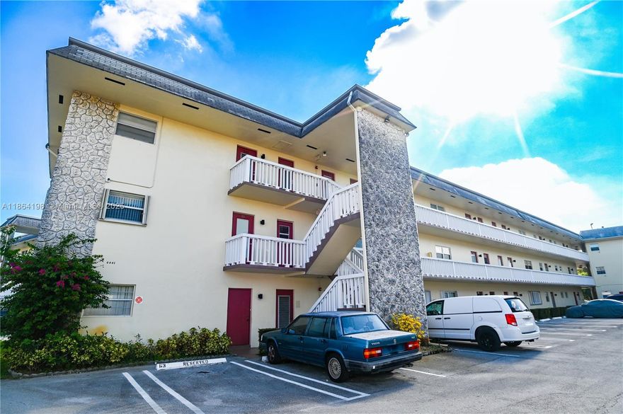 THIS BEAUTIFUL UPDATED FULLY FURNISHED (TURNKEY) CORNER 2 BED 2 BATH CONDO IN LAUDERHILL EAST (JARRET HALL BUILDING). RELAX ON YOUR SCREENED-IN PATIO. UPDATED KITCHEN AND UPDATED BATHS. BEAUTIFUL TILE FLOORS THROUGHOUT. JUST BRING YOUR TOOTHBRUSH! COMMUNITY BOASTS LOTS OF AMENITIES & ACTIVITIES, GARDEN AREAS, 2 SWIMMING POOLS, BBQ PICNIC AREA, CLUBHOUSE, GYM, LIBRARY, BILLIARDS, SHUFFLEBOARD & SO MUCH MORE. MINUTES TO GOLF COURSE. CONVENIENTLY LOCATED NEAR EXPRESSWAYS, RESTAURANTS, SHOPPING, BEACHES, ETC. ALL CLOSE BY. TRULY A MUST SEE!