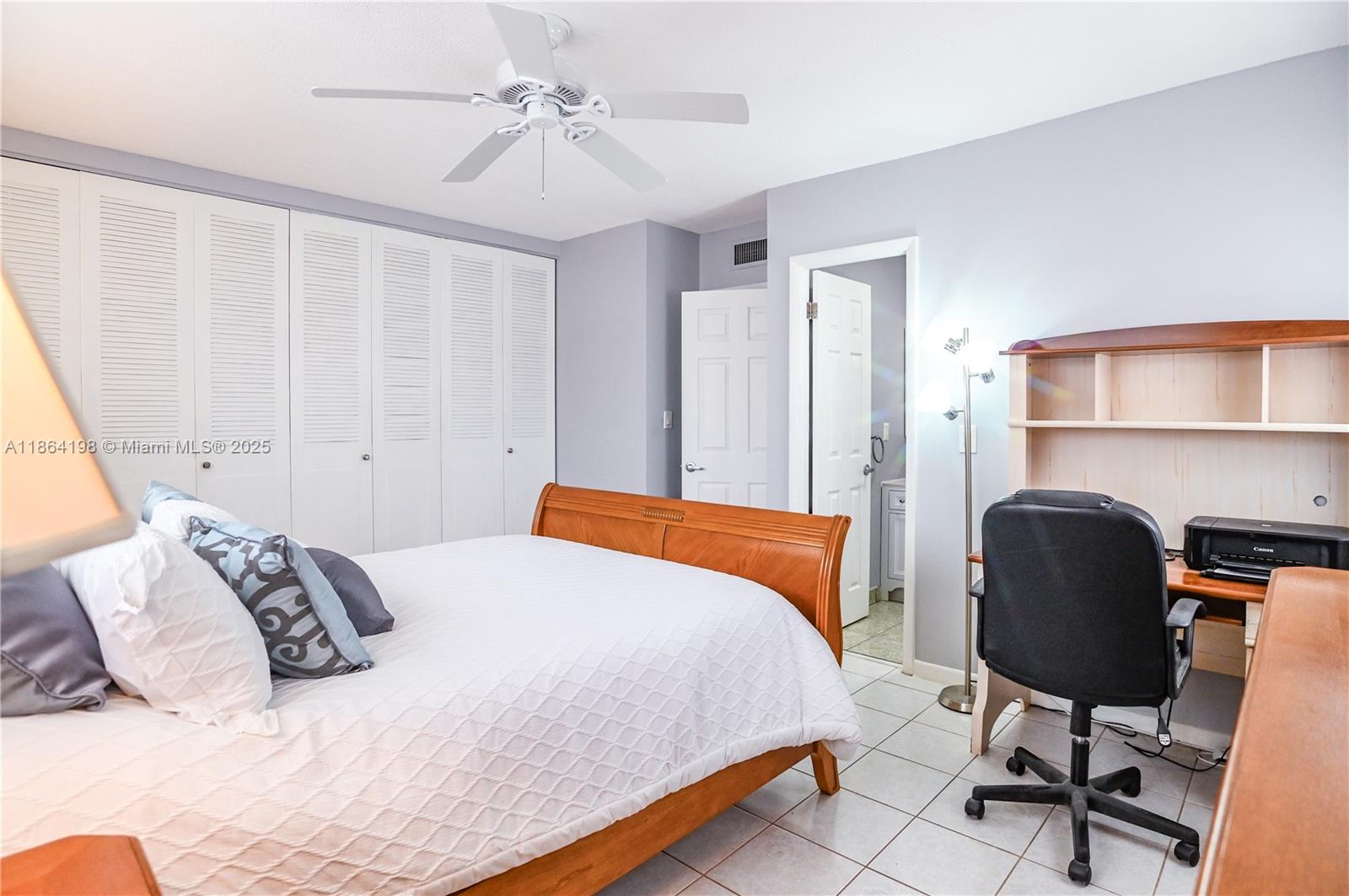 JARRET HALL CONDO - Residential