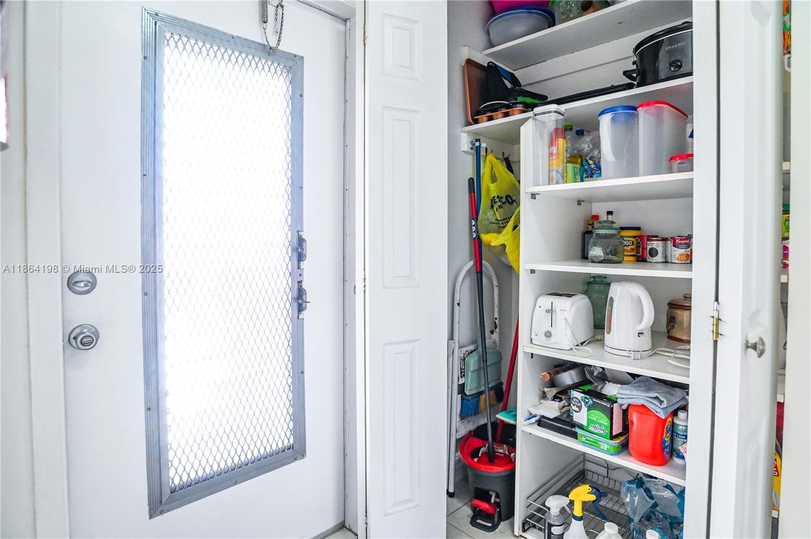 JARRET HALL CONDO - Residential