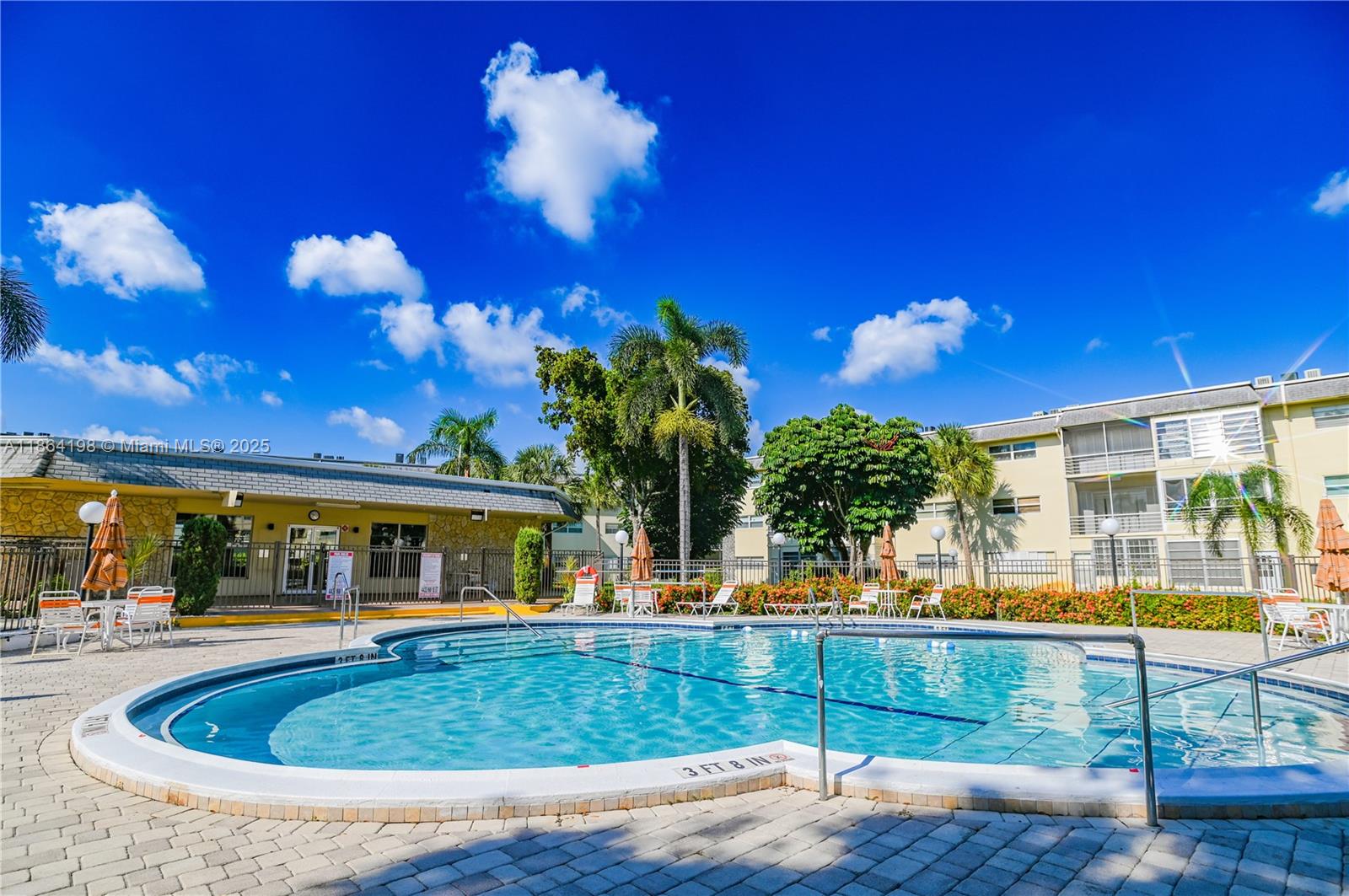 JARRET HALL CONDO - Residential