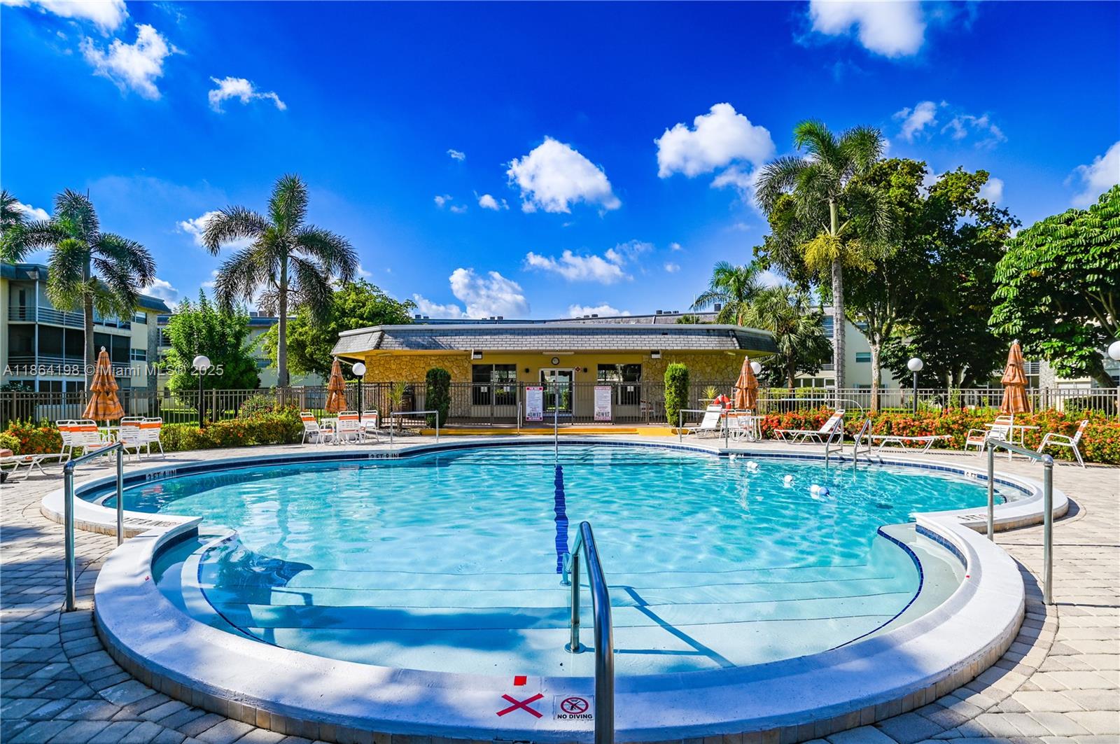 JARRET HALL CONDO - Residential