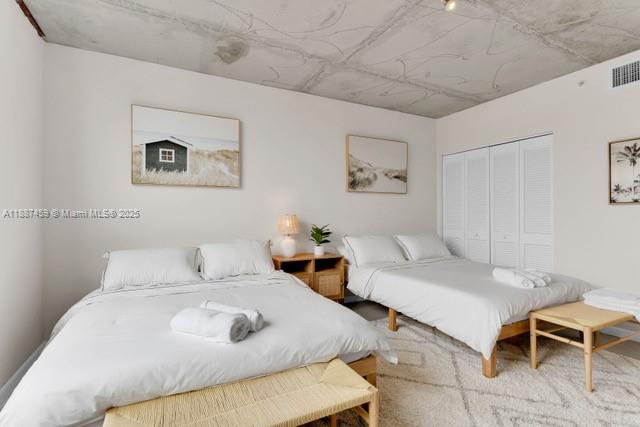 MIDBLOCK MIAMI CONDO - Residential