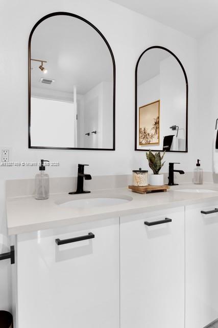 MIDBLOCK MIAMI CONDO - Residential