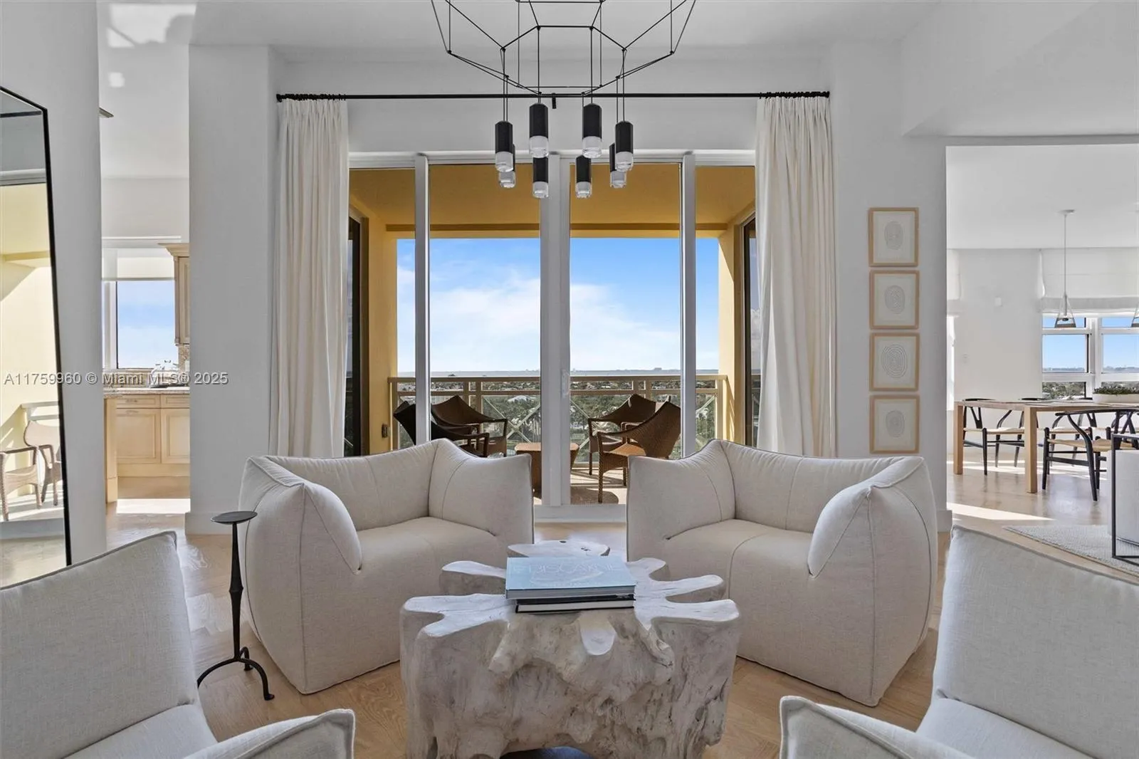 Key Biscayne, Florida 33149, United States, 3 Bedrooms Bedrooms, ,4 BathroomsBathrooms,Residential,Active,85828