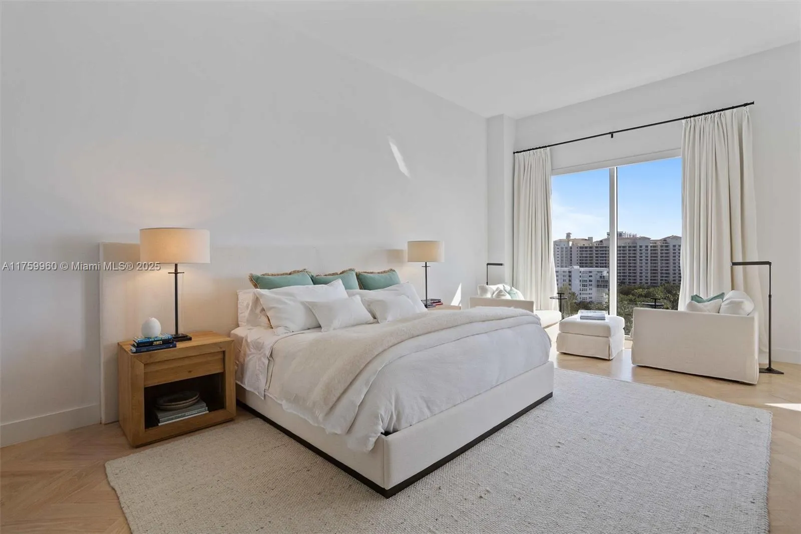 Key Biscayne, Florida 33149, United States, 3 Bedrooms Bedrooms, ,4 BathroomsBathrooms,Residential,Active,85828