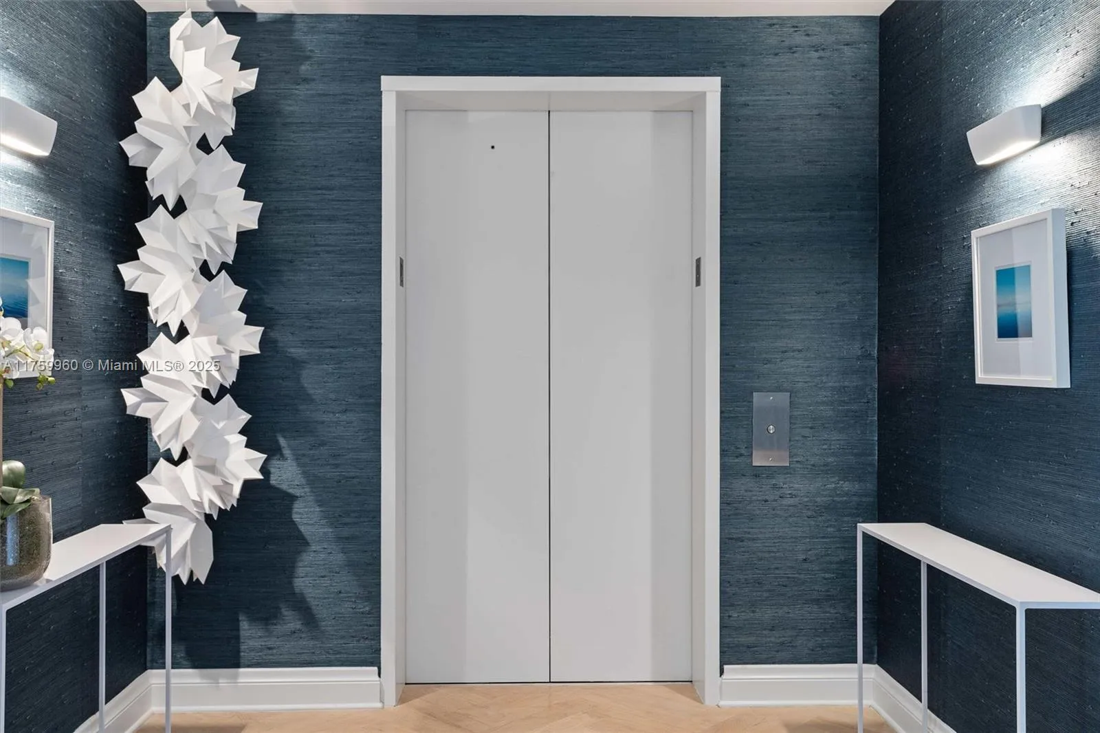 Key Biscayne, Florida 33149, United States, 3 Bedrooms Bedrooms, ,4 BathroomsBathrooms,Residential,Active,85828