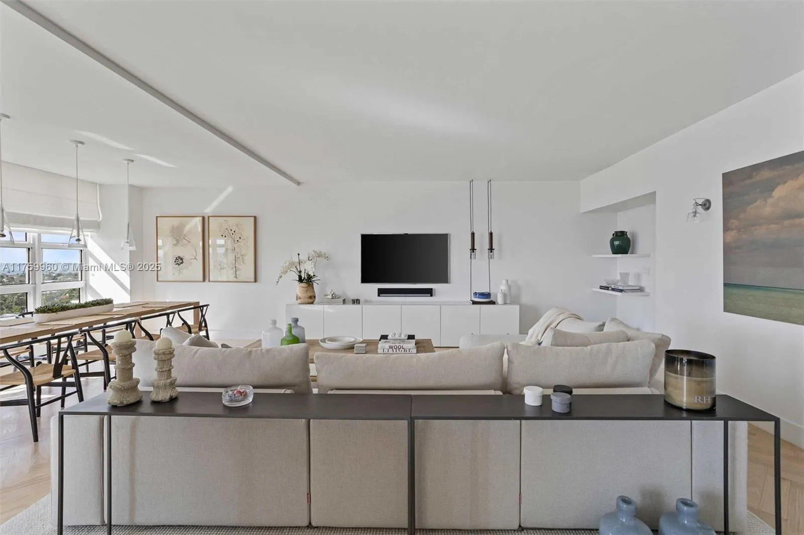 Key Biscayne, Florida 33149, United States, 3 Bedrooms Bedrooms, ,4 BathroomsBathrooms,Residential,Active,85828