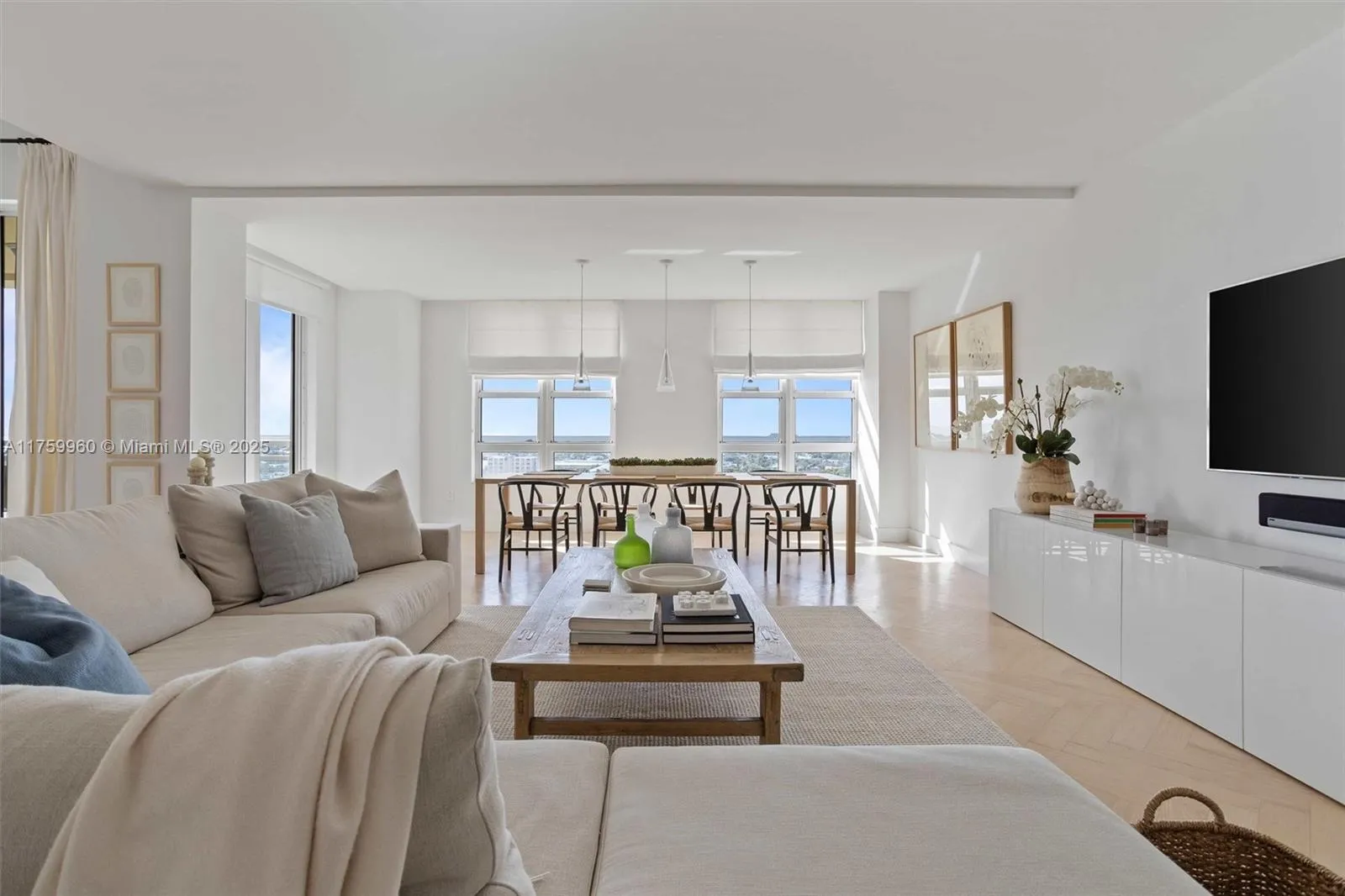 Key Biscayne, Florida 33149, United States, 3 Bedrooms Bedrooms, ,4 BathroomsBathrooms,Residential,Active,85828