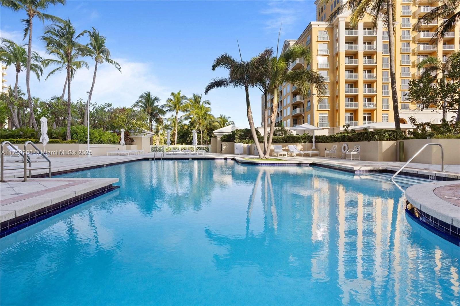 GRAND BAY RESIDENCES COND - Residential