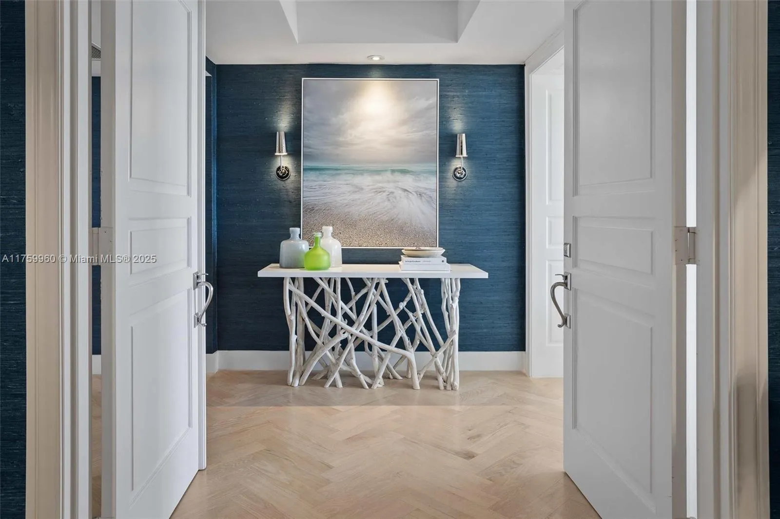 Key Biscayne, Florida 33149, United States, 3 Bedrooms Bedrooms, ,4 BathroomsBathrooms,Residential,Active,85828