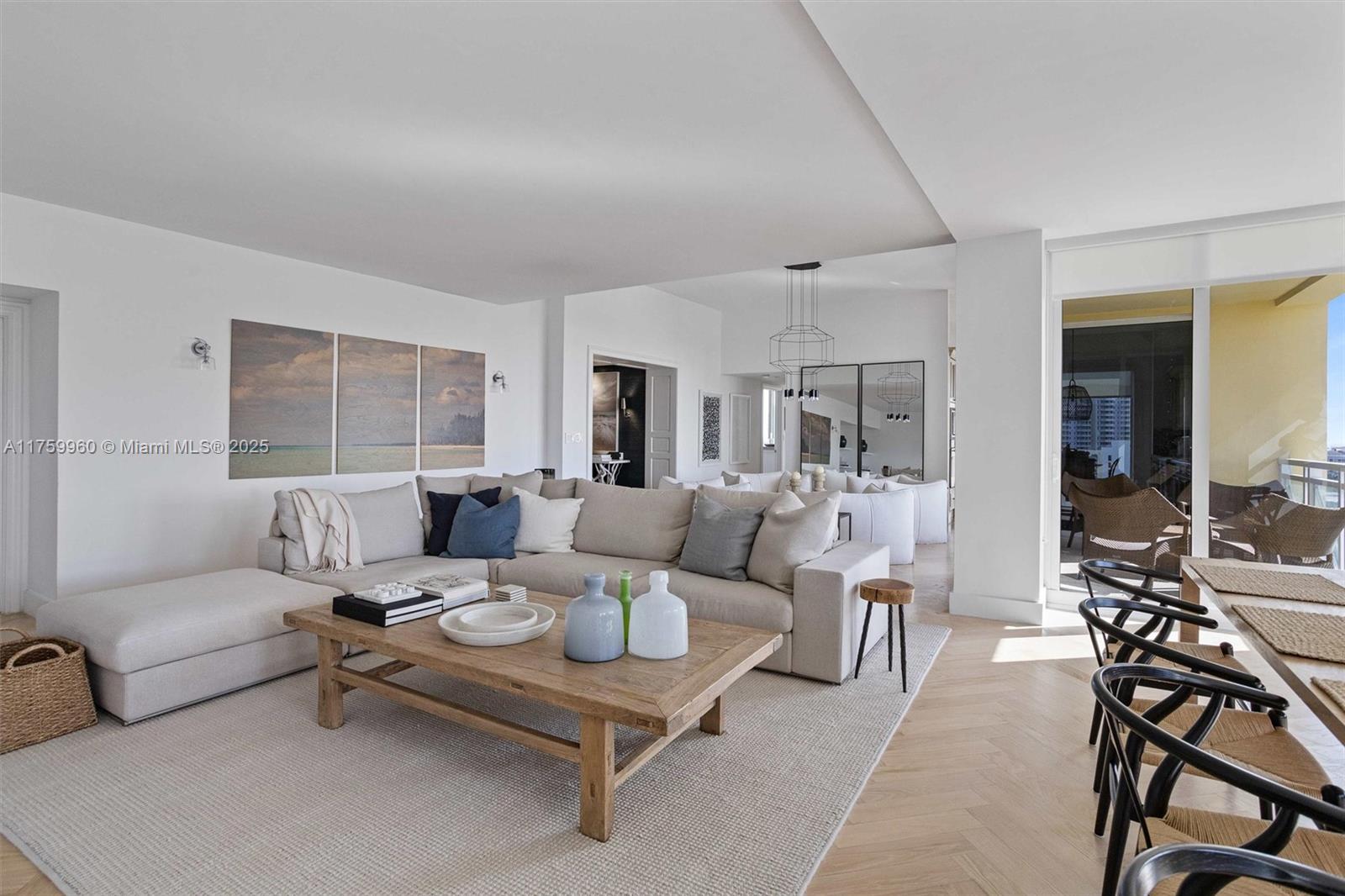 GRAND BAY RESIDENCES COND - Residential