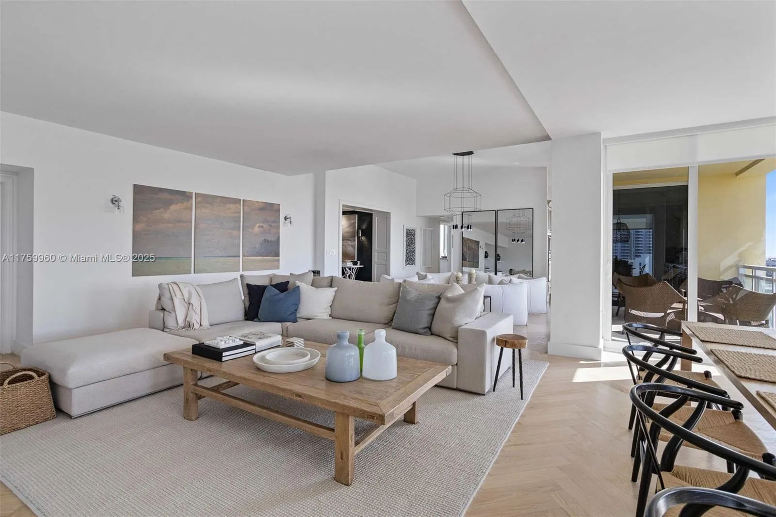 Key Biscayne, Florida 33149, United States, 3 Bedrooms Bedrooms, ,4 BathroomsBathrooms,Residential,Active,85828