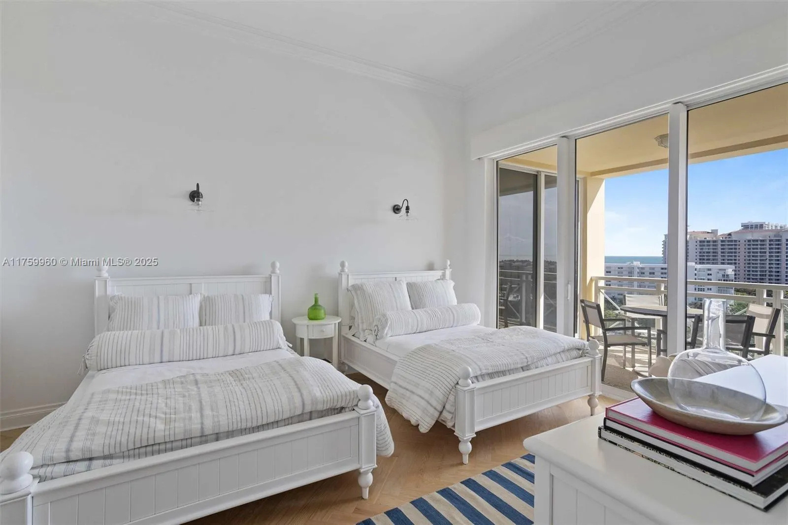 Key Biscayne, Florida 33149, United States, 3 Bedrooms Bedrooms, ,4 BathroomsBathrooms,Residential,Active,85828