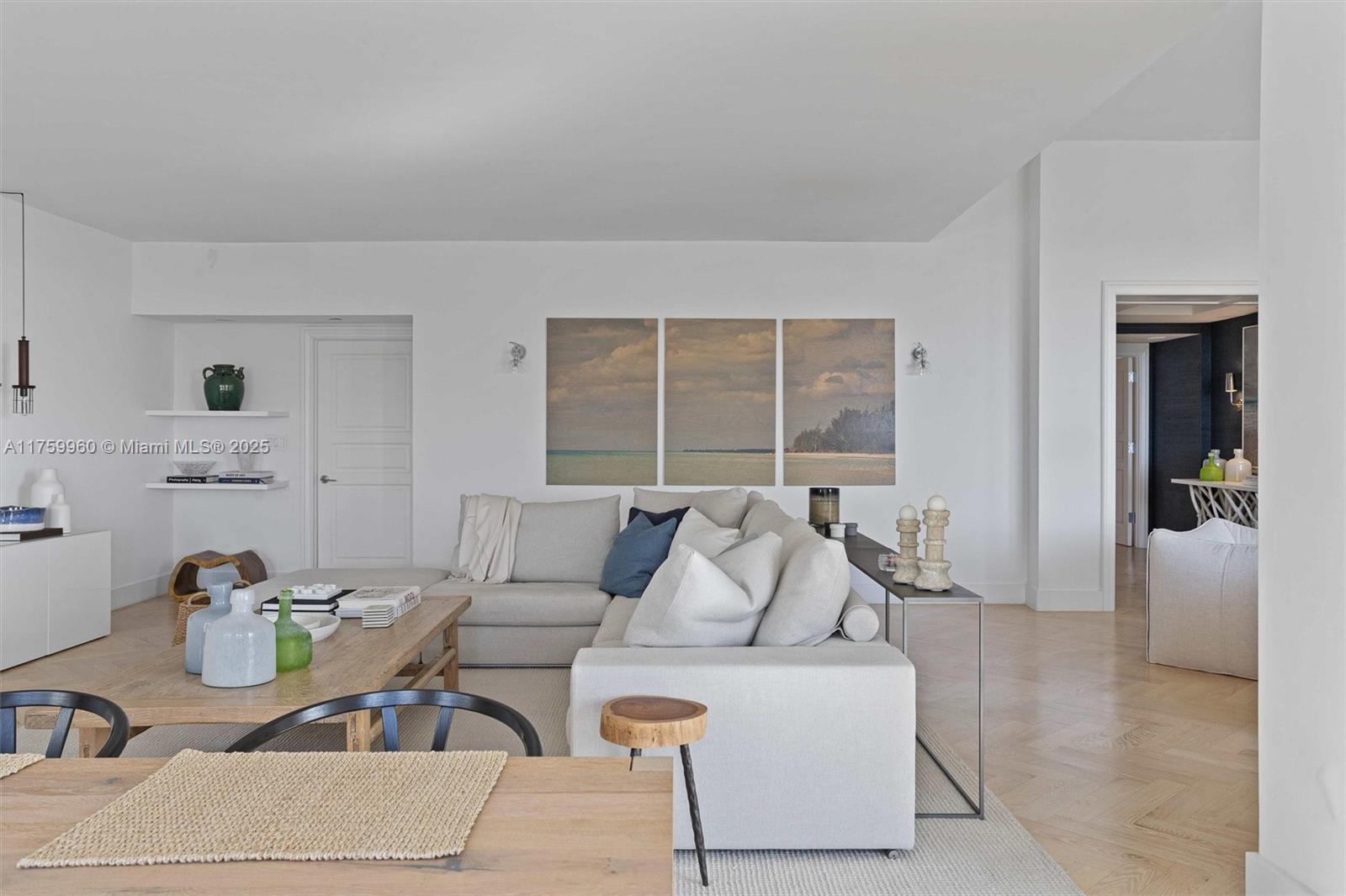 GRAND BAY RESIDENCES COND - Residential