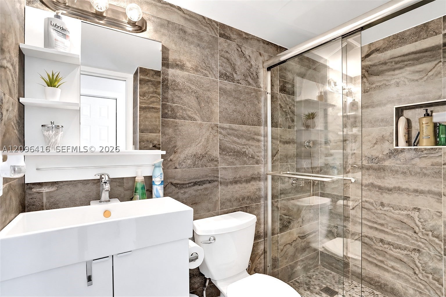 View photos, virtual tours, details... 250 180th Dr. 155