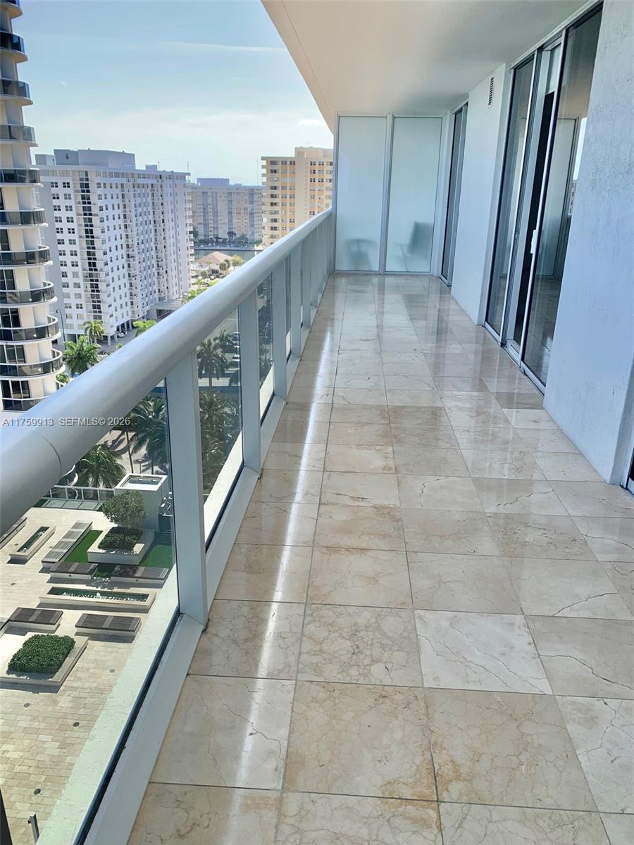 1830 S Ocean Dr 1503