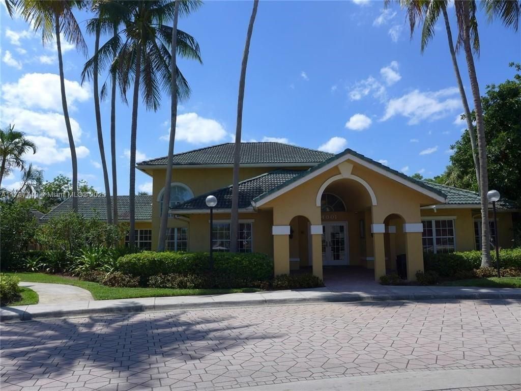 Photo of Pompano Beach, FL 33069 (MLS # A11737740)