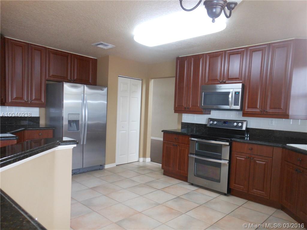 GROVE PLACE - Residential