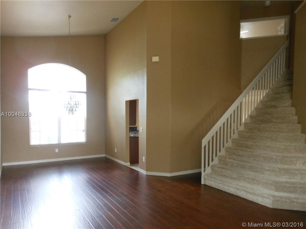 GROVE PLACE - Residential