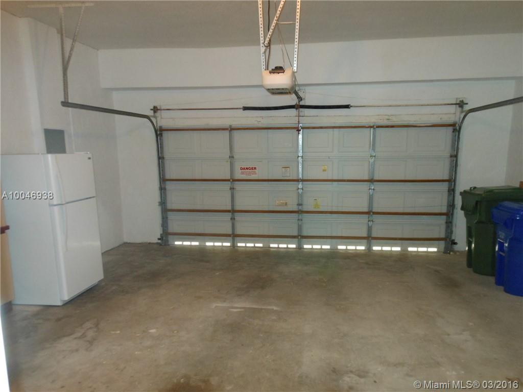 GROVE PLACE - Residential