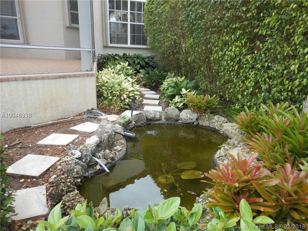 GROVE PLACE - Residential