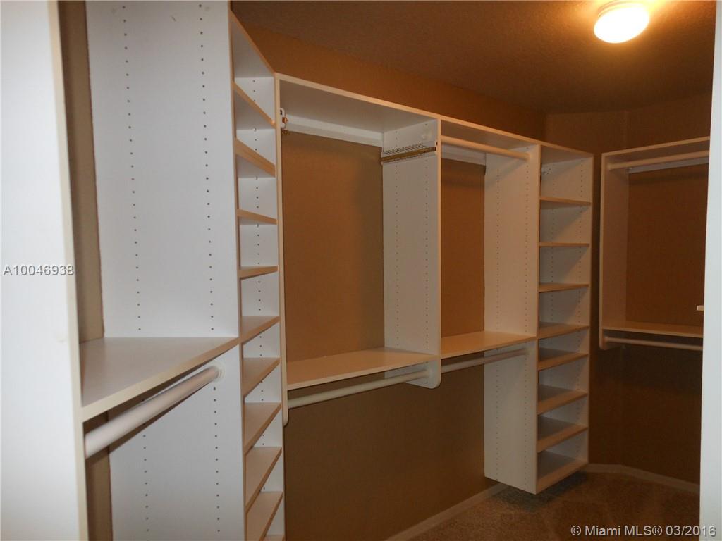 GROVE PLACE - Residential