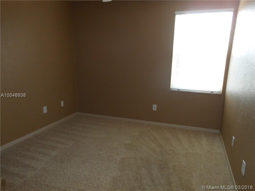 GROVE PLACE - Residential